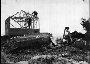 Henline Mountain Lookout Construction - 1933